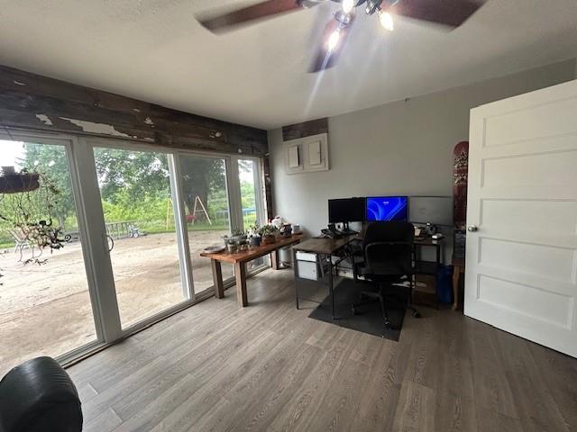 4544 E 76th St S, Newton, IA 50208 - photo 8