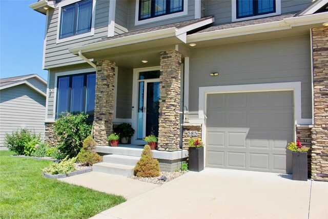 585 NE Brookshire Dr, Waukee, IA 50263 - photo 2
