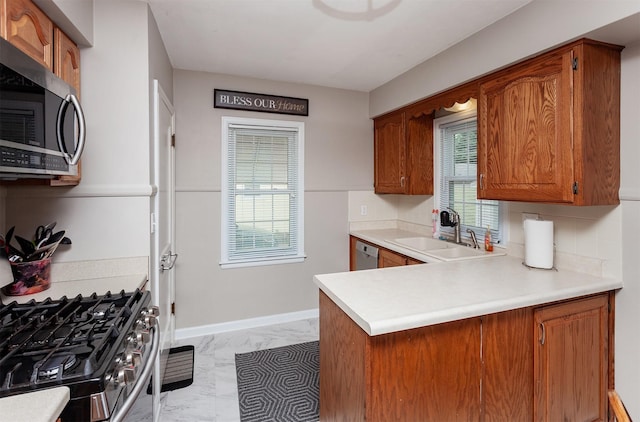 5711 Allison Ave, Des Moines, IA 50310 - photo 9