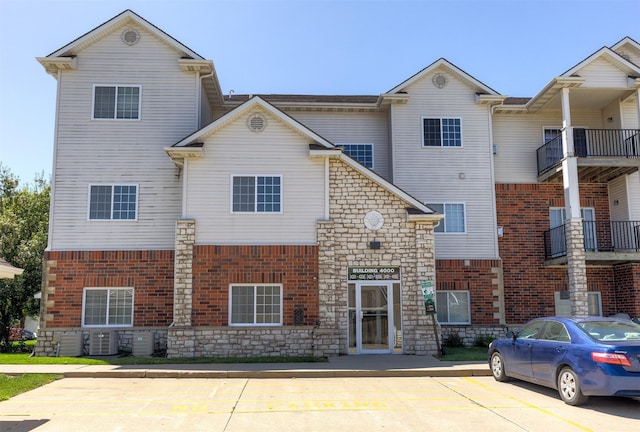 6255 Beechtree Dr Unit 4203, West Des Moines, IA 50266 - photo 1
