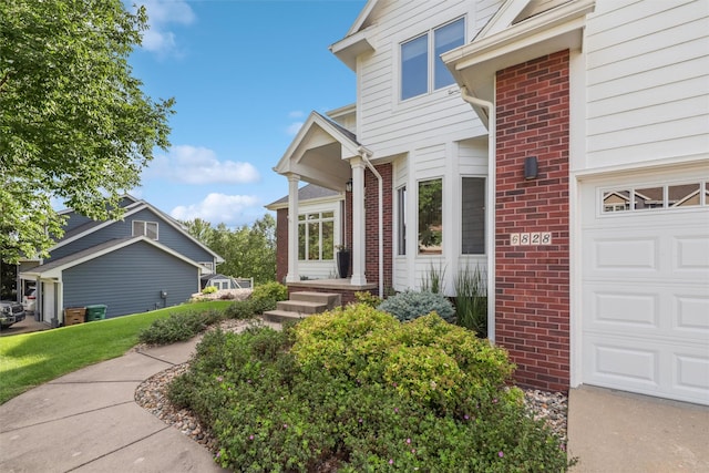 6828 Morningside Cir, Johnston, IA 50131 - photo 2
