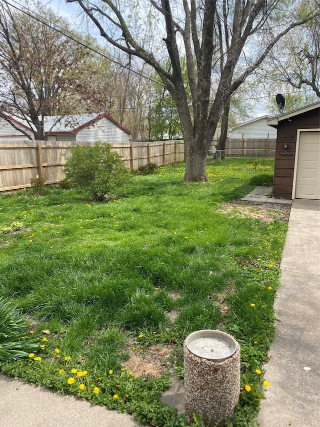 1317 E 28th St, Des Moines, IA 50317 - photo 3