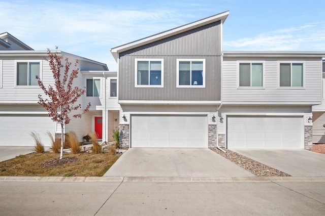 929 NE Traverse Dr, Waukee, IA 50263 - photo 2