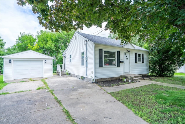 1402 N 7th Ave W, Newton, IA 50208 - photo 1