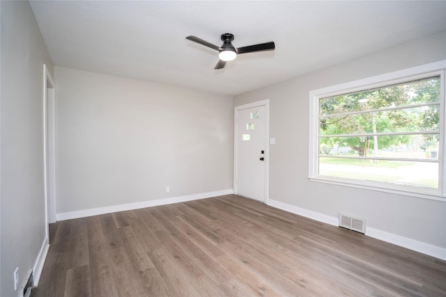 1402 N 7th Ave W, Newton, IA 50208 - photo 6