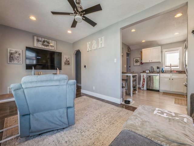 3608 53rd St, Des Moines, IA 50310 - photo 9