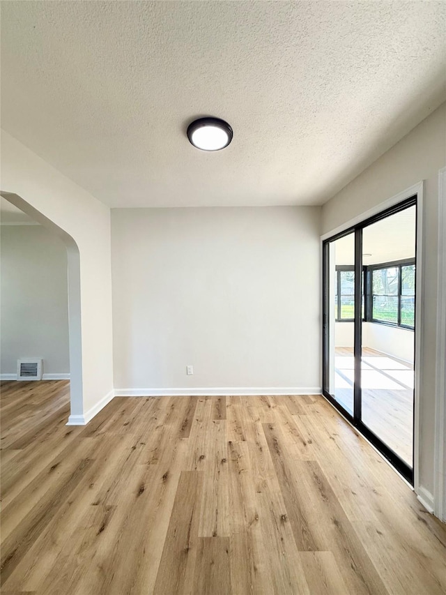 2915 E Walnut St, Des Moines, IA 50317 - photo 16