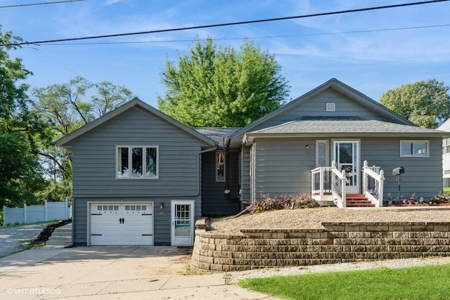 80 Lacona Ave, Des Moines, IA 50315 - photo 1