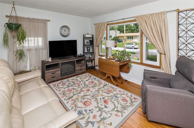 2729 Thompson Ave, Des Moines, IA 50317 - photo 3