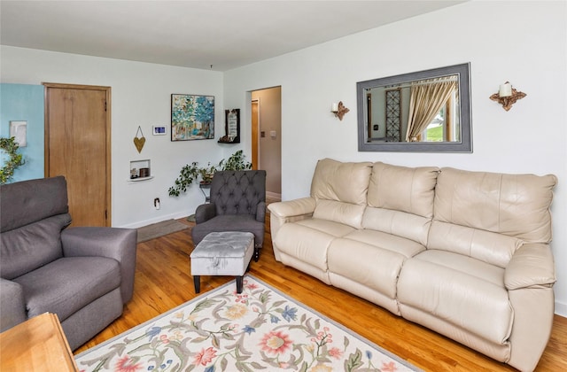 2729 Thompson Ave, Des Moines, IA 50317 - photo 5