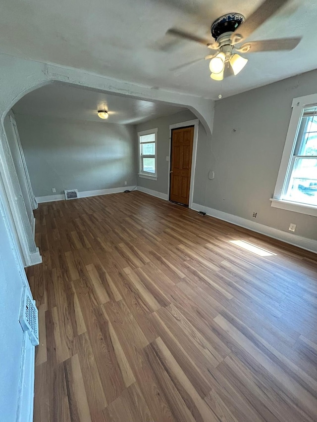 1236 Stewart St, Des Moines, IA 50316 - photo 3