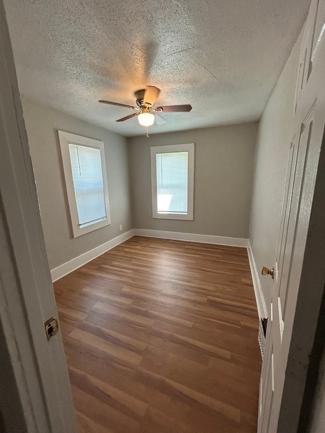 1236 Stewart St, Des Moines, IA 50316 - photo 6