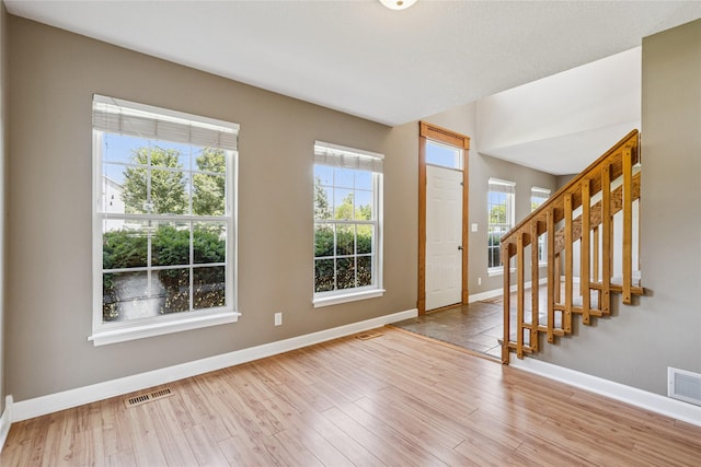 5028 Oakwood Ln, West Des Moines, IA 50265 - photo 4