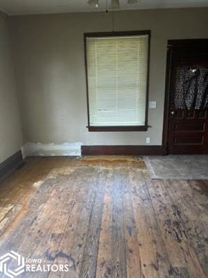 409 Lehnen St, Norway, IA 52318 - photo 3