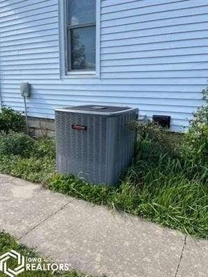 409 Lehnen St, Norway, IA 52318 - photo 23
