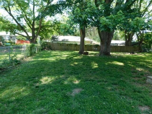 8053 Ridgeview Dr, Des Moines, IA 50320 - photo 13