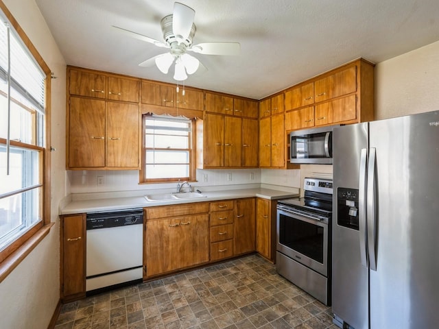 908 E Franklin Ave, Indianola, IA 50125 - photo 5