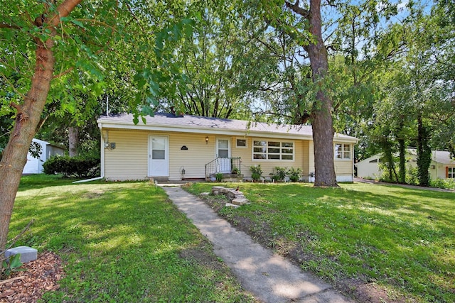 612 Emma Ave, Des Moines, IA 50315 - photo 1