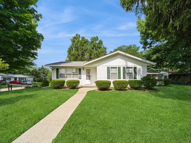 8110 Warren Dr, Des Moines, IA 50320 - photo 2
