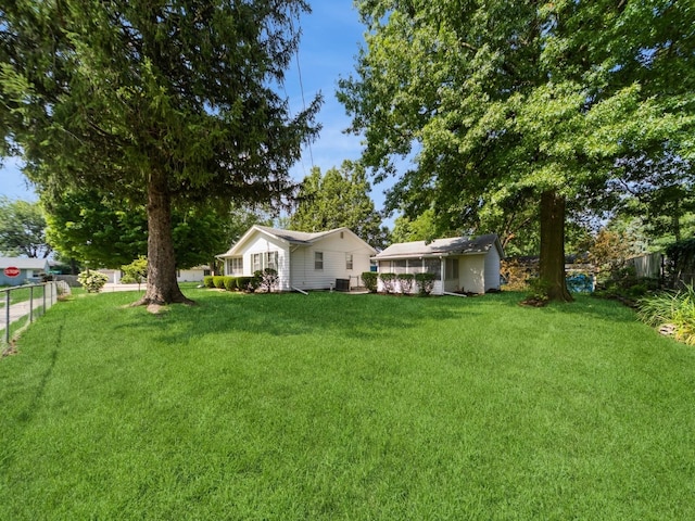 8110 Warren Dr, Des Moines, IA 50320 - photo 7