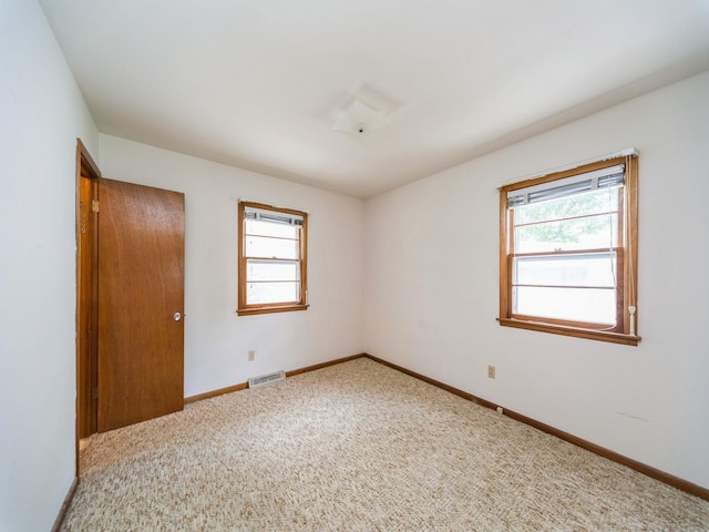 8110 Warren Dr, Des Moines, IA 50320 - photo 15