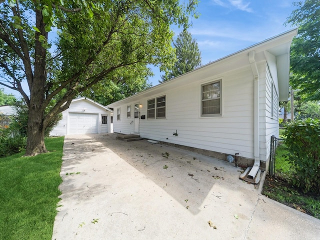 8110 Warren Dr, Des Moines, IA 50320 - photo 30