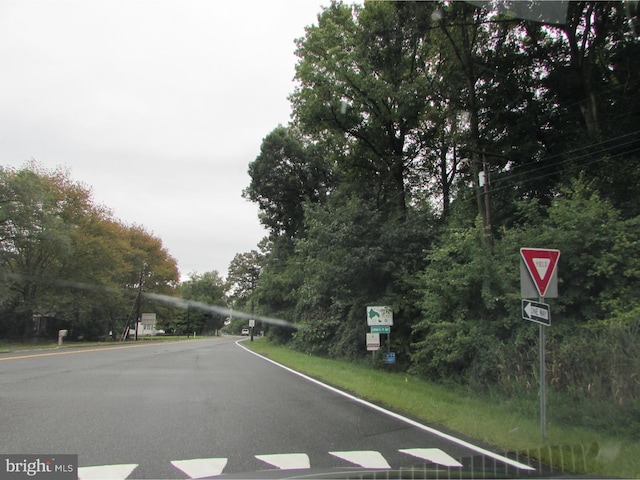 604 Hawks Bridge Rd, Carneys Point, NJ 08069