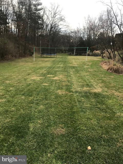 Fern Ln, Chambersburg, PA 17202