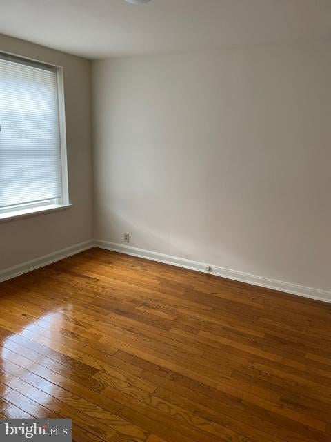 empty room featuring light hardwood / wood-style floors