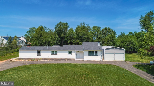 single story home featuring a front yard