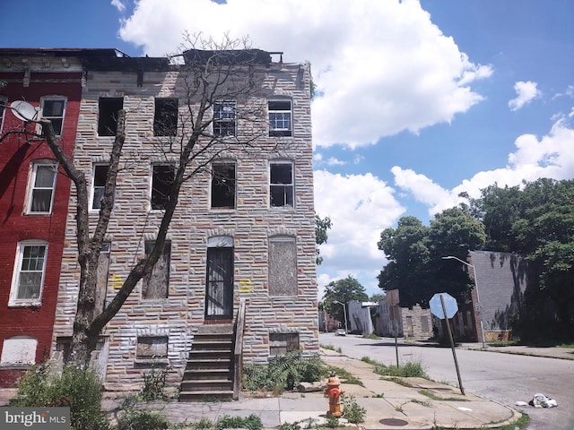 view of front of home