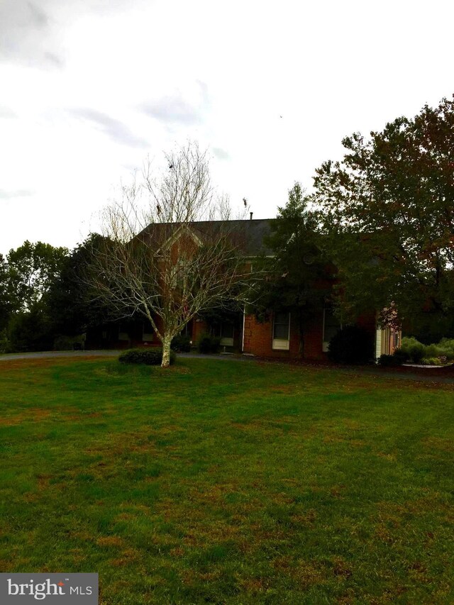 12061 Rose Hall Dr, Clifton, VA 20124 - view of yard