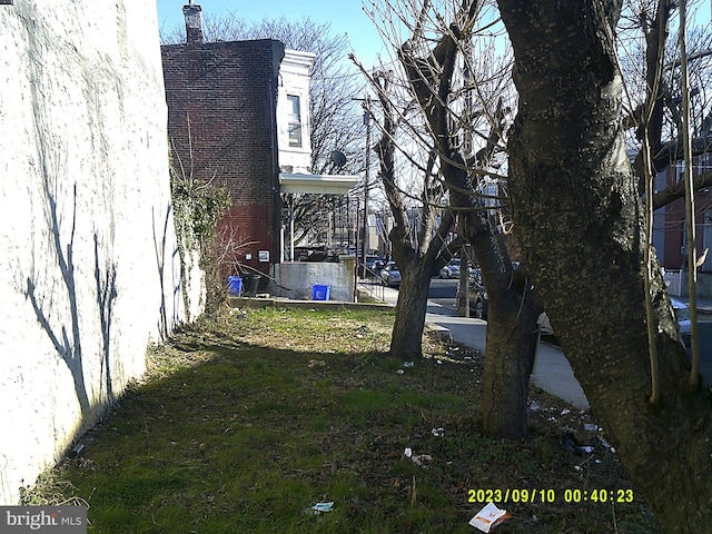 Listing photo 3 for 4701 Mulberry St, Philadelphia PA 19124