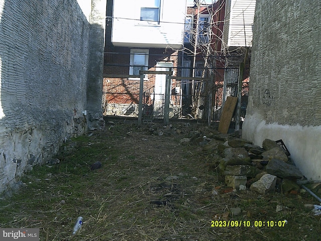 Listing photo 2 for 3923 N Percy St, Philadelphia PA 19140