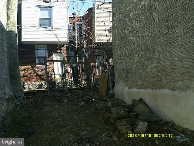 Listing photo 3 for 3923 N Percy St, Philadelphia PA 19140