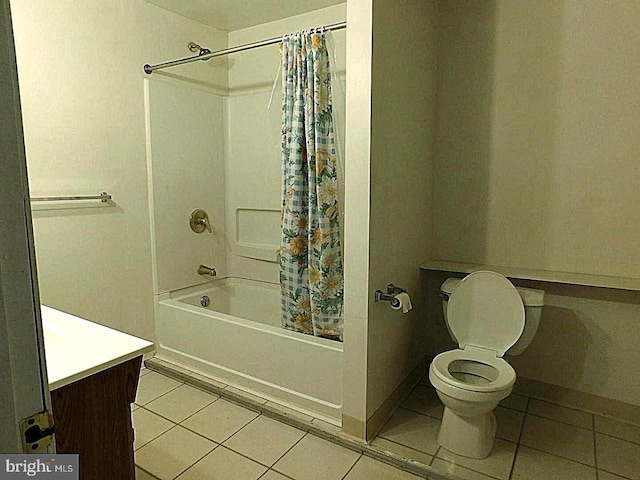 full bathroom featuring tile floors, toilet, shower / bath combo, and vanity