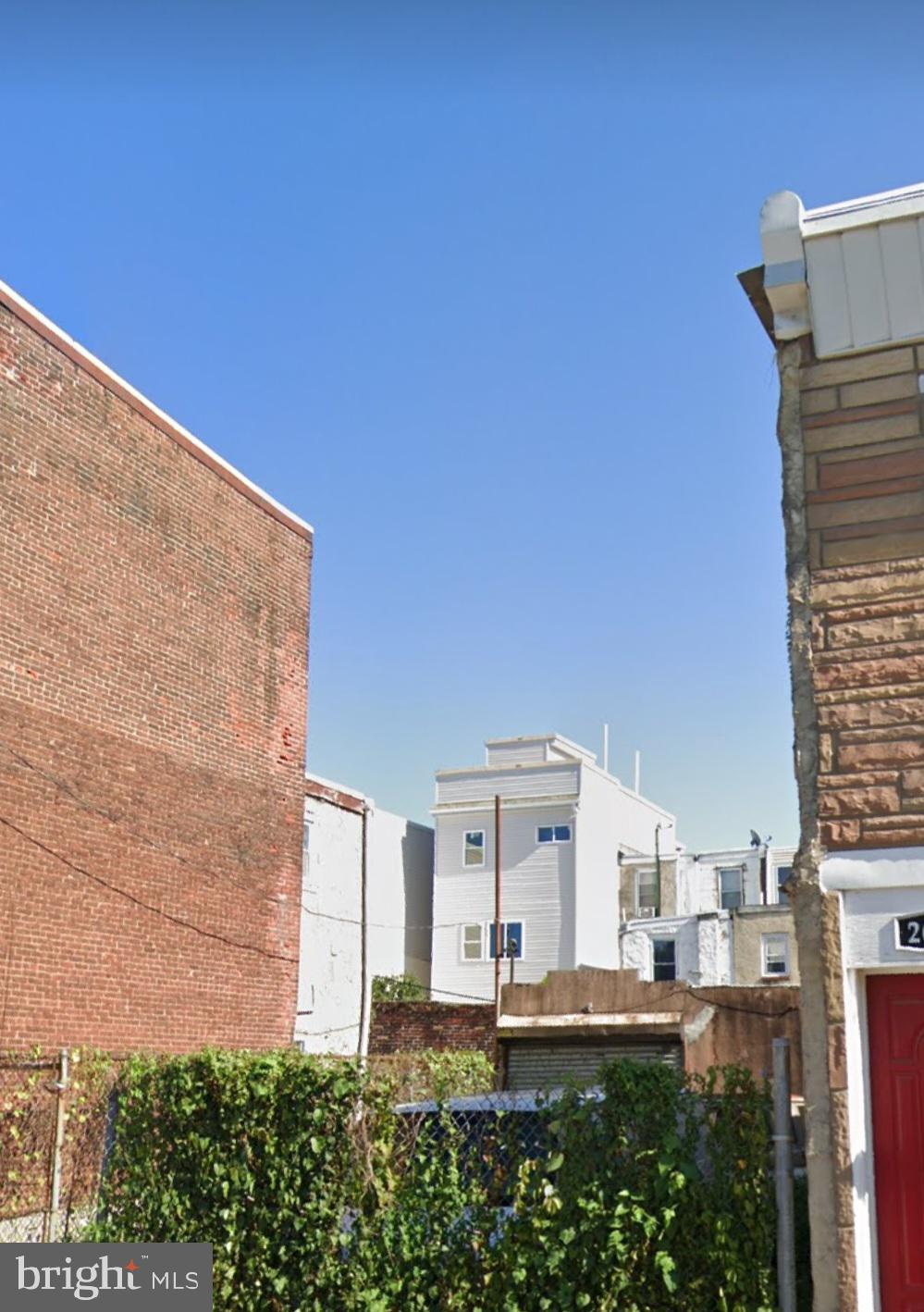2647 Emerald St, Philadelphia, PA 19125