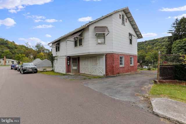 front facade featuring a mountain view