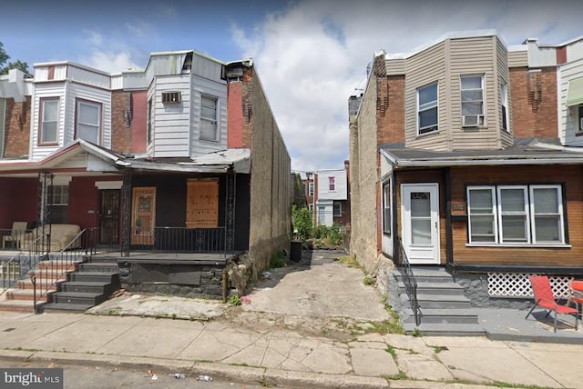 Listing photo 2 for 924 S Cecil St, Philadelphia PA 19143