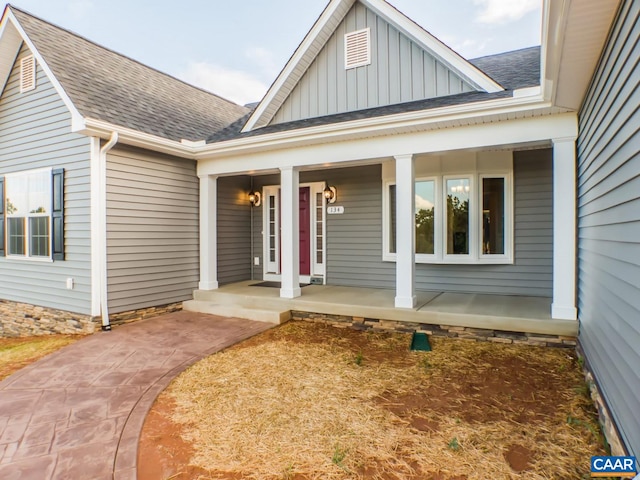 view of front of house featuring a porch