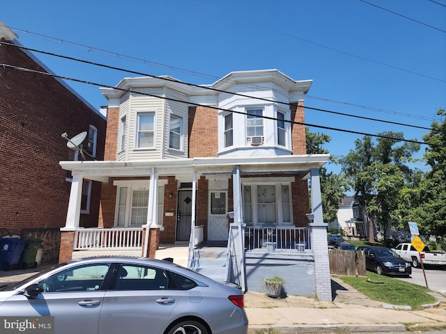 view of front of property with covered porch