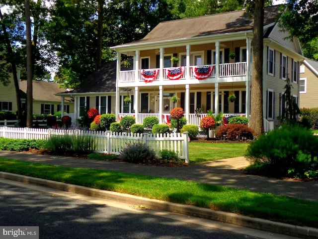 view of front of property with covered porch