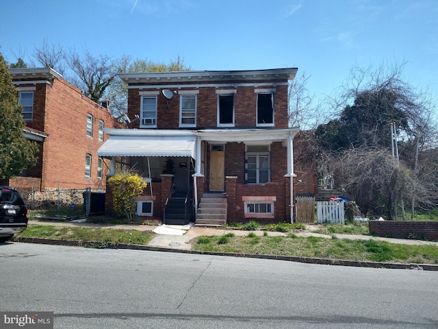 view of front of house featuring a porch