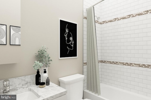 full bathroom featuring shower / bath combo with shower curtain, toilet, and sink