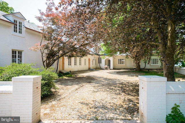 view of front of home