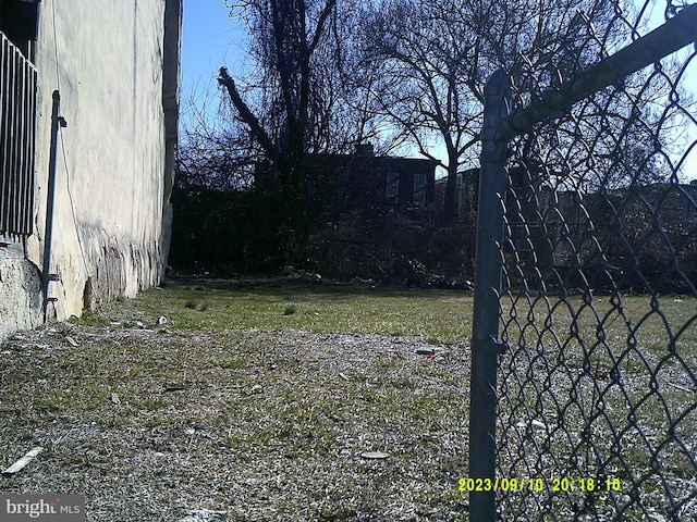 Listing photo 3 for 3341 N 20th St, Philadelphia PA 19140