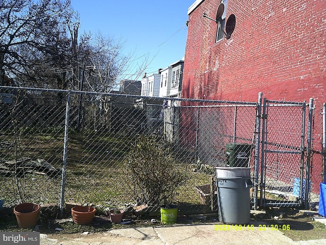 894 N 49th St, Philadelphia, PA 19139