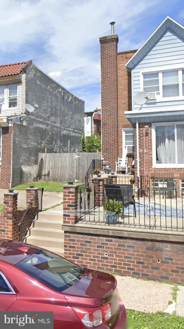 Listing photo 2 for 7321 Sommers Rd, Philadelphia PA 19138