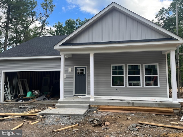 view of front of property with a porch