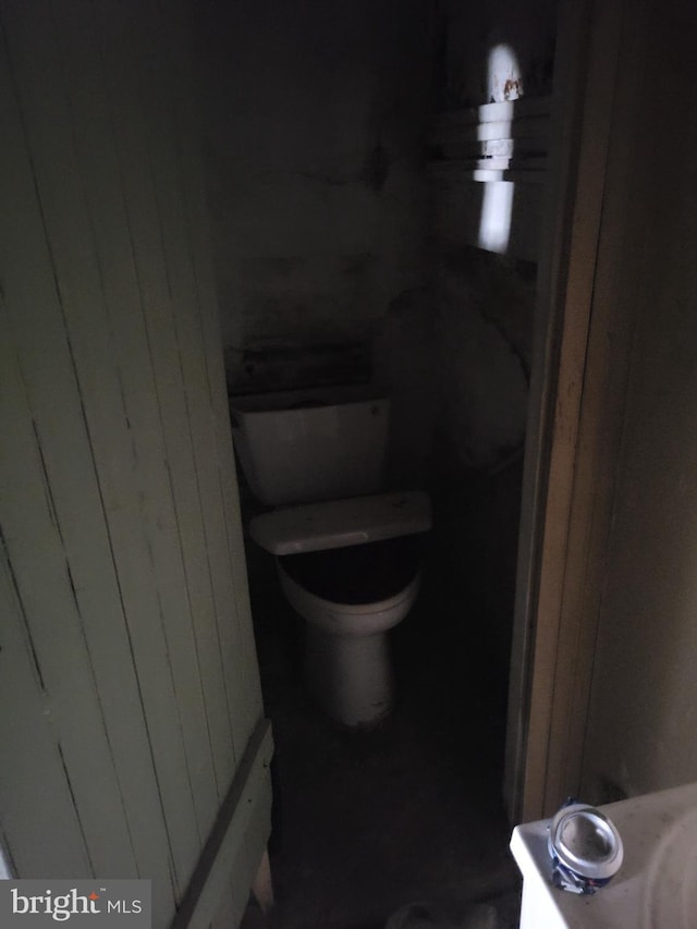 bathroom with toilet